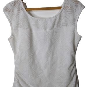 AGB White Sleeveless Blouse Size Large